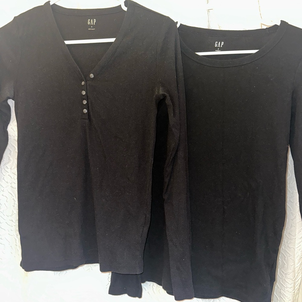 GAP Black Long Sleeve Tops